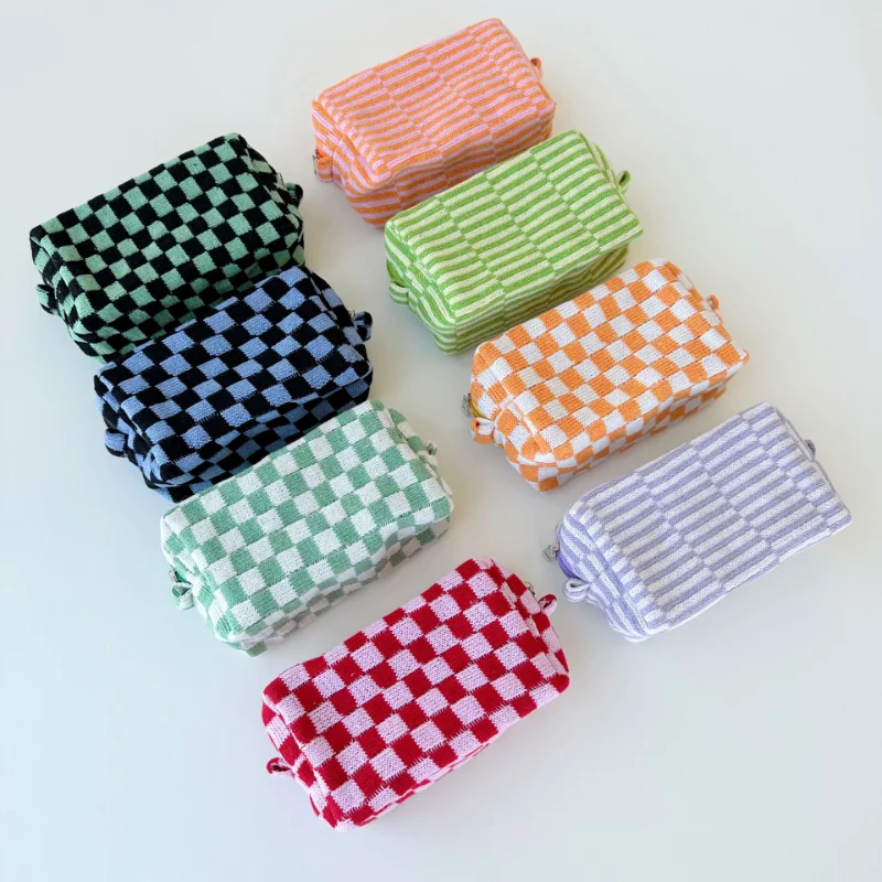 Skincare D'Alba - Ins Fashion Colorful Checkerboard Plush Clutch