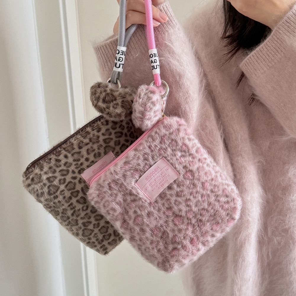 New Vintage Plush Leopard Prin - Skincare D'Alba recension och pris