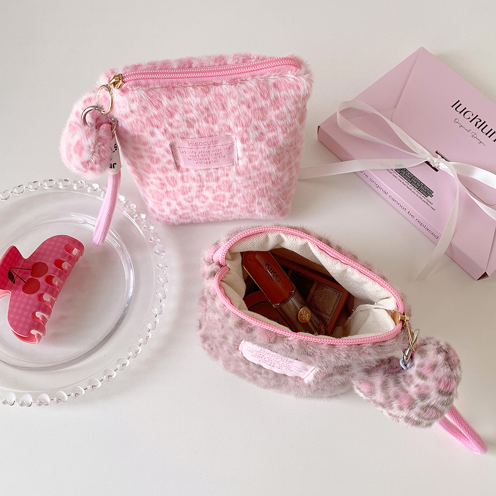 New Vintage Plush Leopard Prin - Skincare D'Alba recension och pris